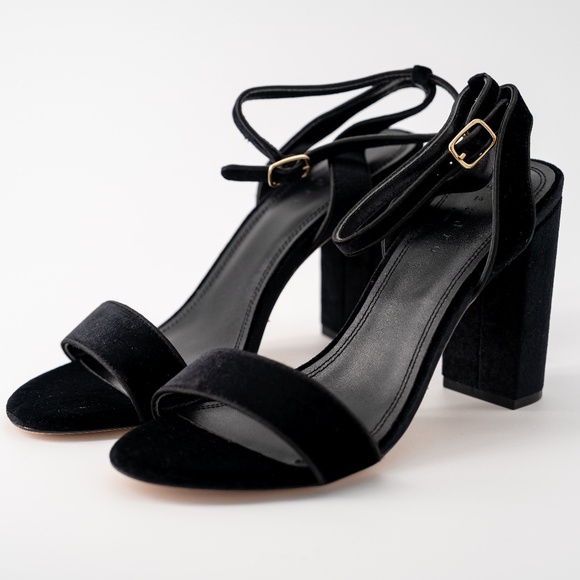 size 40 Sandro Black Sandals Velvet Heels Adrianne Strap - Picture 1 of 11